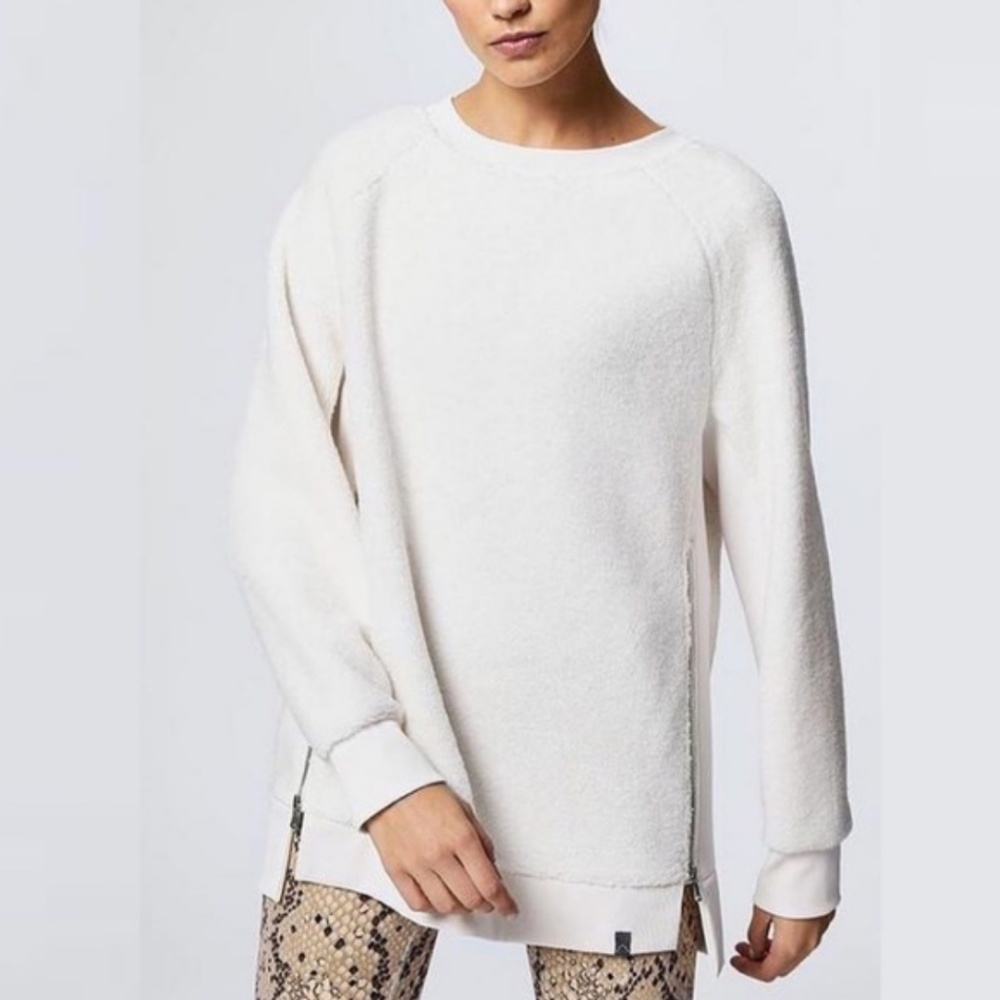 Carley Oaken Sherpa Fleece pullover